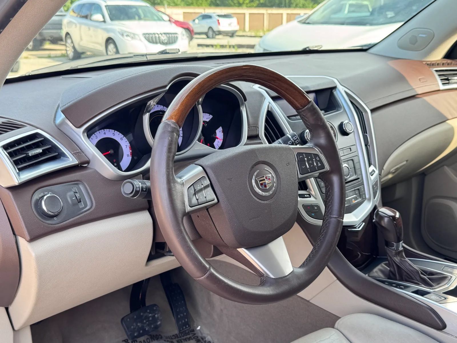 Used 2011 Cadillac SRX Luxury AWD/4WD image 17