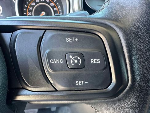 Used 2022 Jeep Wrangler Unlimited Sport AWD/4WD image 14