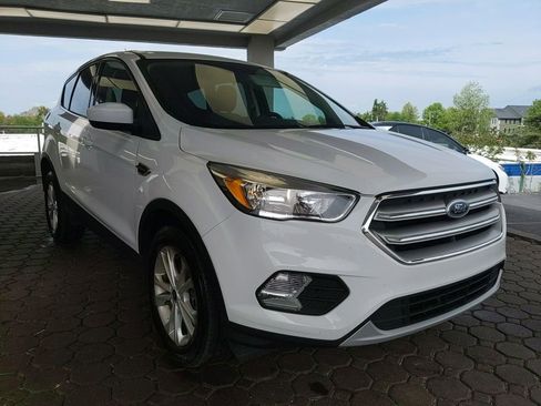 Used 2019 Ford Escape SE AWD/4WD image 4