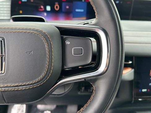 New 2026 Lincoln Navigator Black Label AWD/4WD image 11