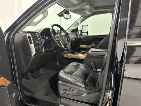 Used 2019 Chevrolet Silverado 3500 LTZ w/ Duramax Plus Package AWD/4WD image 16