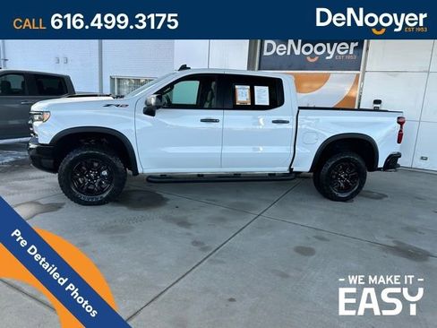 Used 2023 Chevrolet Silverado 1500 ZR2 w/ Technology Package image 12