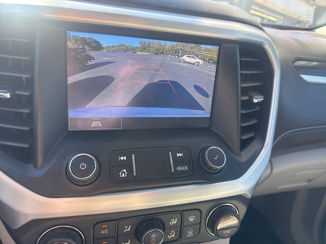 Used 2021 GMC Acadia SLT FWD image 61