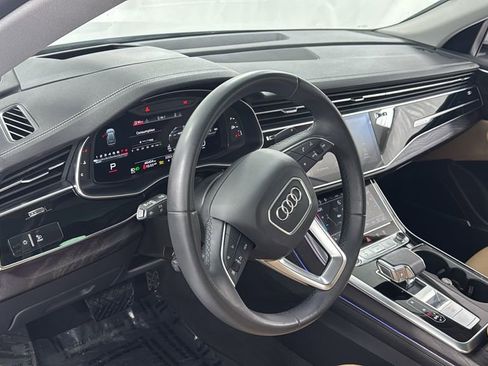 Used 2023 Audi Q8 Prestige image 38