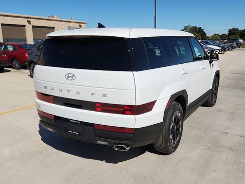 New 2026 Hyundai Santa Fe SE image 4