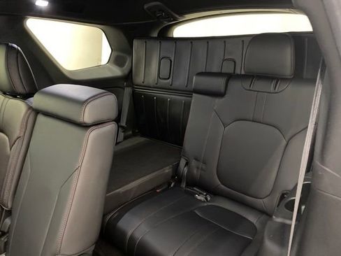 Used 2025 Honda Pilot Black Edition image 30