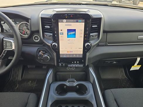 New 2026 RAM 1500 Big Horn AWD/4WD image 11