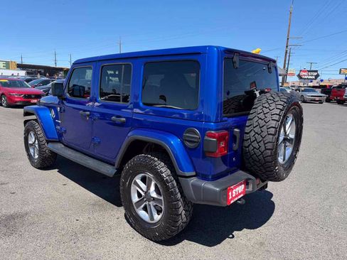 Used 2020 Jeep Wrangler Unlimited Sahara w/ Uconnect 4C Nav & Sound Group AWD/4WD image 5