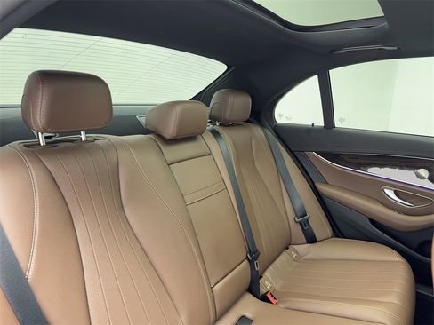 Used 2022 Mercedes-Benz E 350 Sedan w/ Driver Assistance Package image 49