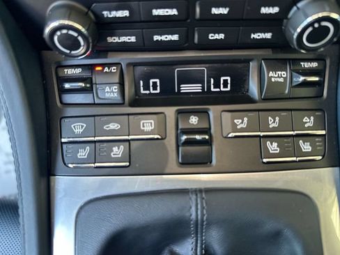 Used 2024 Porsche 718 Boxster S RWD image 20