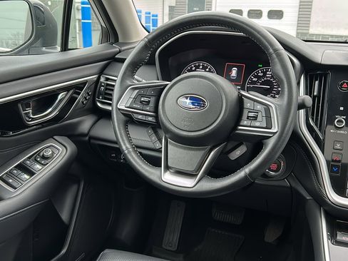 Certified 2022 Subaru Outback Limited image 24