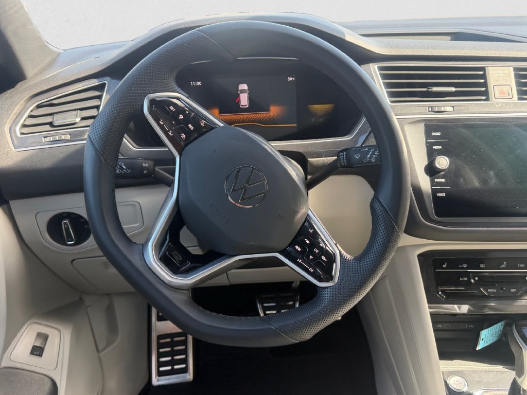 Certified 2024 Volkswagen Tiguan SE R-Line FWD image 12