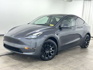 Used 2023 Tesla Model Y Long Range video 1