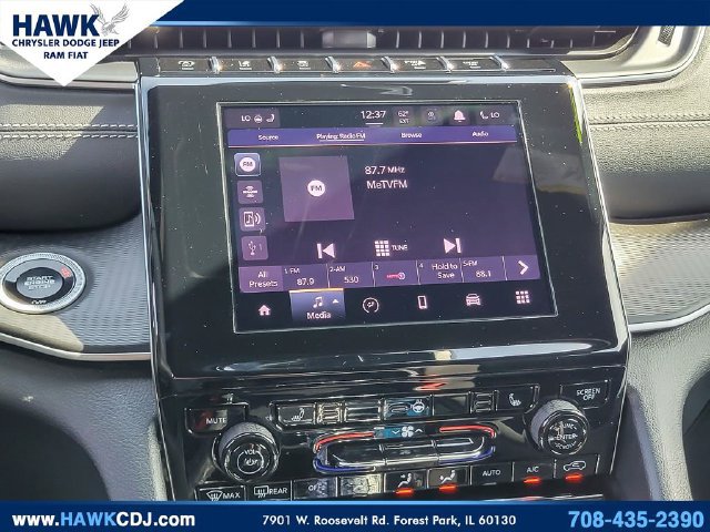 Certified 2025 Jeep Grand Cherokee Laredo w/ Luxury Tech Group I AWD/4WD image 19