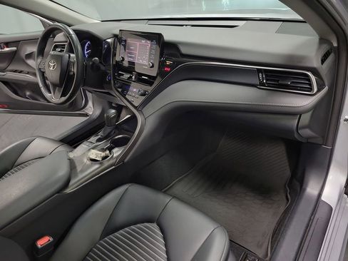 Used 2023 Toyota Camry SE w/ Convenience Package FWD image 23