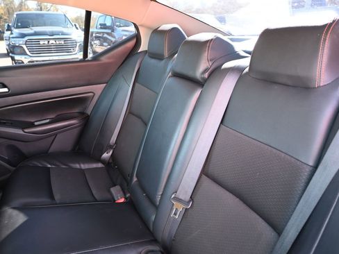 Used 2022 Nissan Altima 2.5 SR image 16