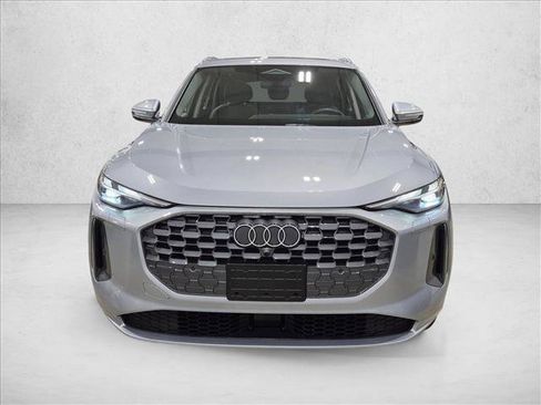 Used 2025 Audi Q5 Premium AWD/4WD image 2
