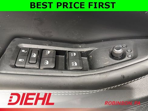 New 2025 Jeep Grand Cherokee Laredo X image 22