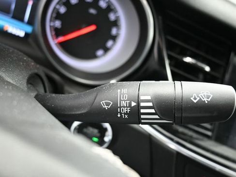 Used 2018 Buick Regal Essence w/ Driver Confidence Package #1 image 27