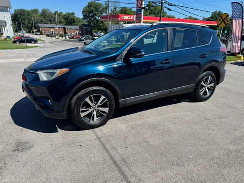 Used 2017 Toyota RAV4 XLE w/ Plus Special Value Package AWD/4WD image 6