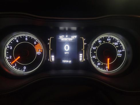 Used 2019 Jeep Cherokee Latitude w/ Popular Appearance Group image 23