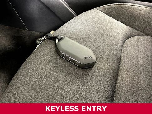 Used 2025 Kia K4 EX FWD image 30