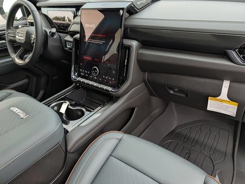 New 2026 GMC Yukon XL AT4 w/ AT4 Premium Package AWD/4WD image 36