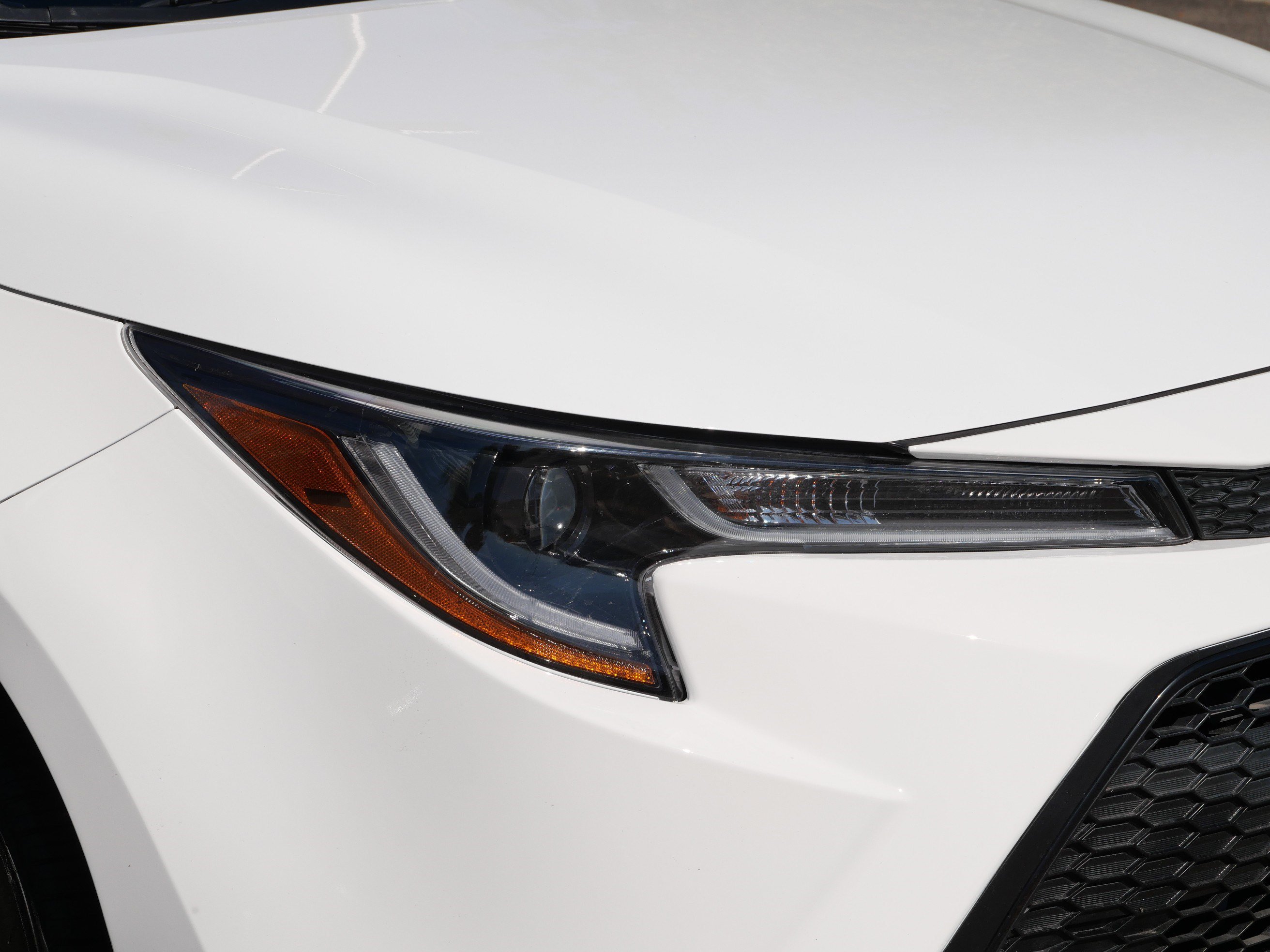 Used 2021 Toyota Corolla LE FWD image 16