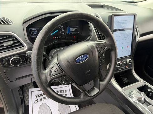 Used 2024 Ford Edge SE w/ Black Appearance Package AWD/4WD image 18