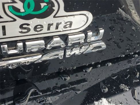 Certified 2025 Subaru Impreza 2.0i image 6