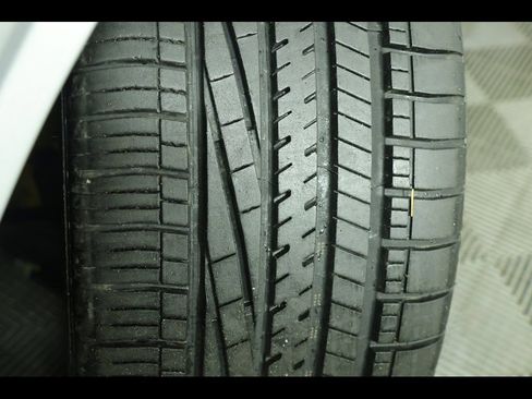 Used 2022 Dodge Challenger R/T w/ Driver Convenience Group image 17