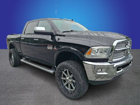 Used 2017 RAM 2500 Longhorn AWD/4WD image 3