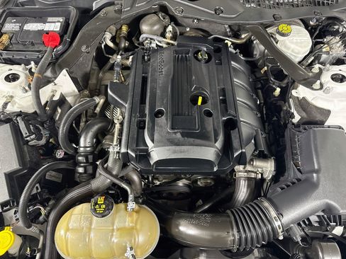Used 2019 Ford Mustang Premium RWD image 37