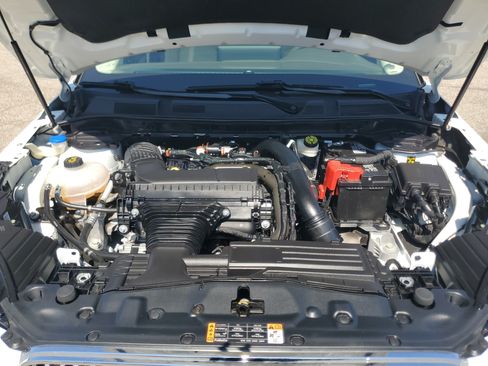 Certified 2024 Lincoln Corsair AWD image 8