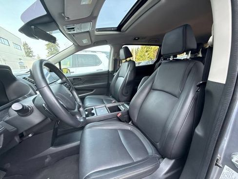 Used 2025 Honda Odyssey EX-L image 6