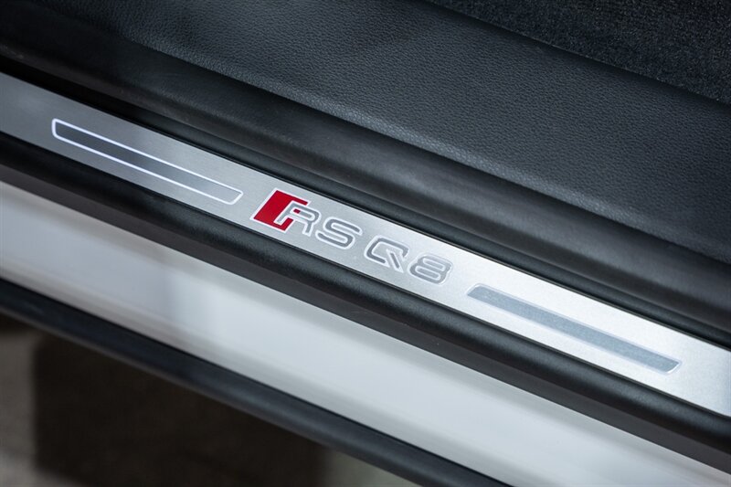 Used 2025 Audi RS Q8 performance AWD/4WD image 65
