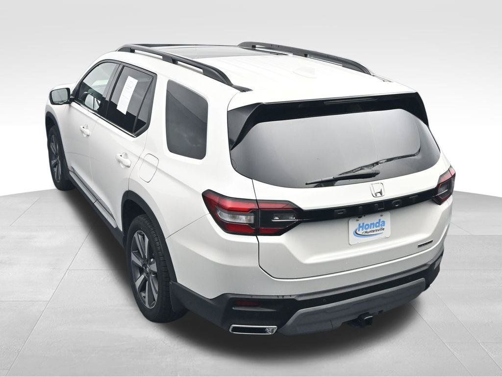 Used 2025 Honda Pilot Touring image 36