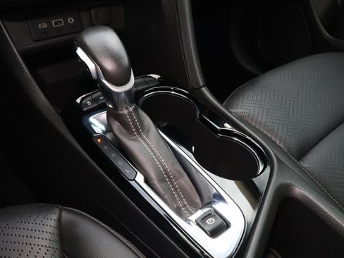 Used 2023 Buick Encore GX Essence w/ Experience Buick Package image 25