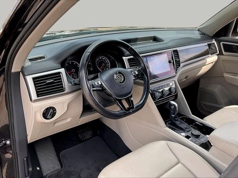 Used 2018 Volkswagen Atlas SEL AWD/4WD image 18
