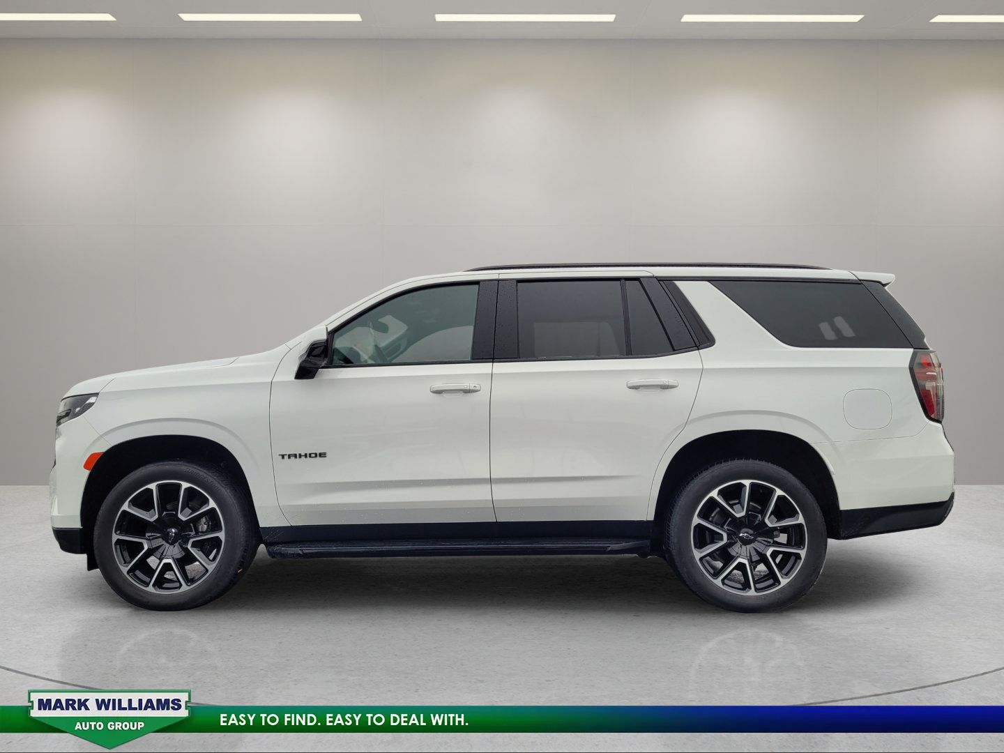 Used 2022 Chevrolet Tahoe RST w/ Luxury Package AWD/4WD image 7