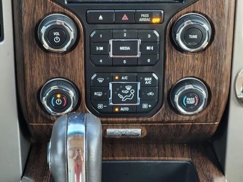 Used 2014 Ford F150 Lariat w/ Equipment Group 502A Luxury image 23