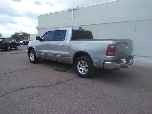 Used 2022 RAM 1500 Laramie AWD/4WD image 7