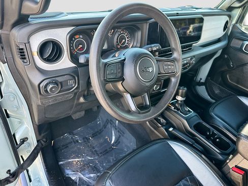 Used 2024 Jeep Wrangler Sport image 9