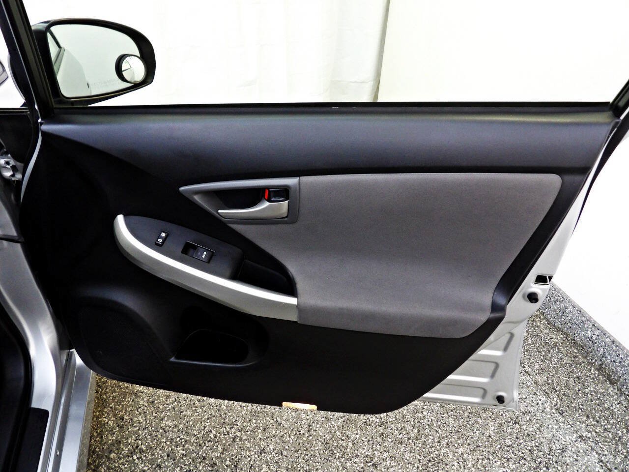 Used 2015 Toyota Prius Two FWD image 11