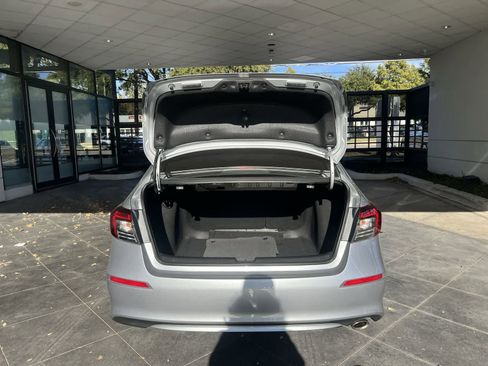 Used 2025 Honda Civic Sport image 18