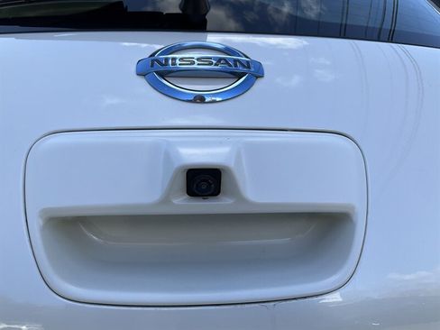 Used 2014 Nissan Leaf SL w/ Premium Package image 10