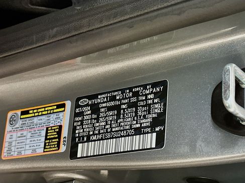 Used 2025 Genesis GV80 2.5T Standard AWD/4WD image 12