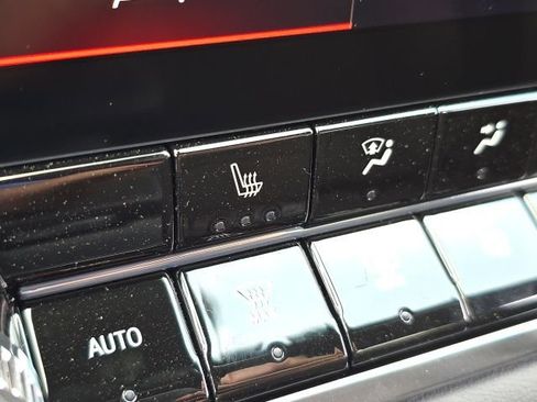 New 2026 GMC Canyon Elevation w/ Convenience Package image 9