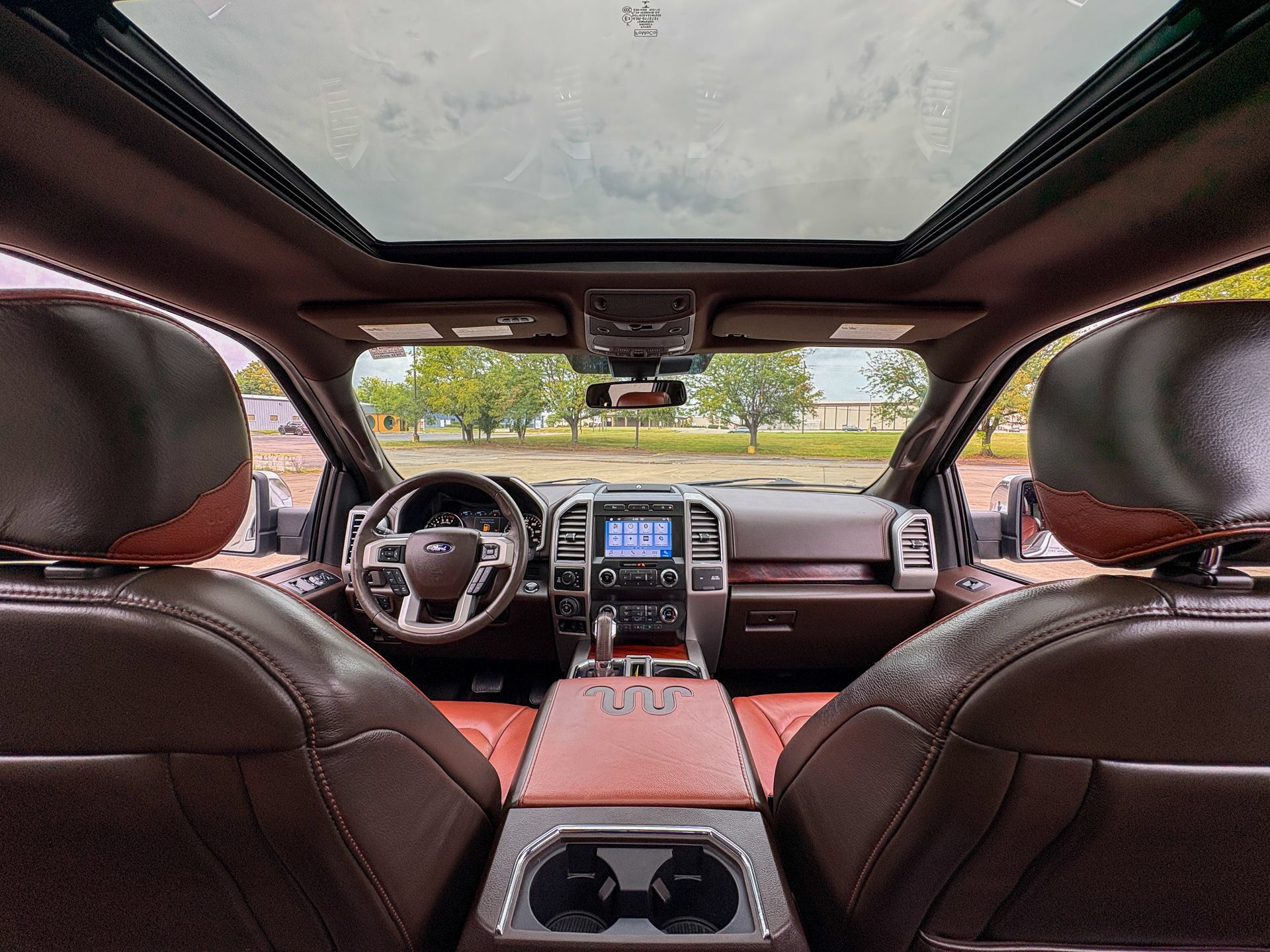 Used 2019 Ford F150 King Ranch w/ Equipment Group 601A Luxury AWD/4WD image 2