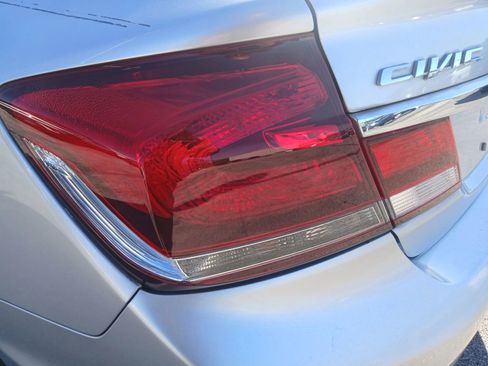 Used 2013 Honda Civic LX image 12